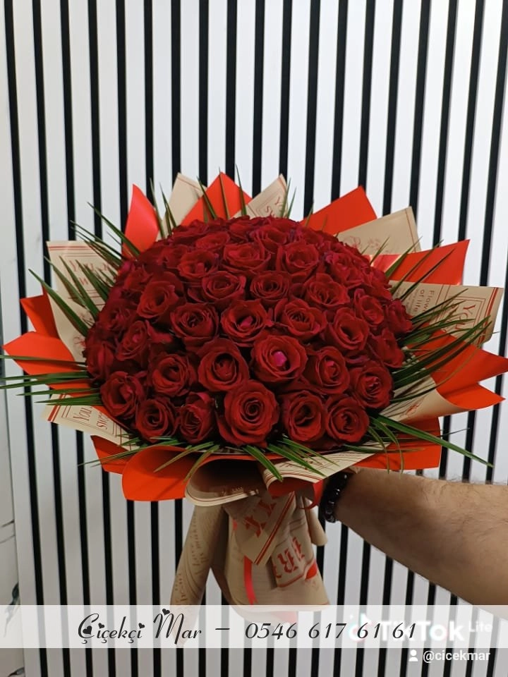 41 Adet Gül Buketi