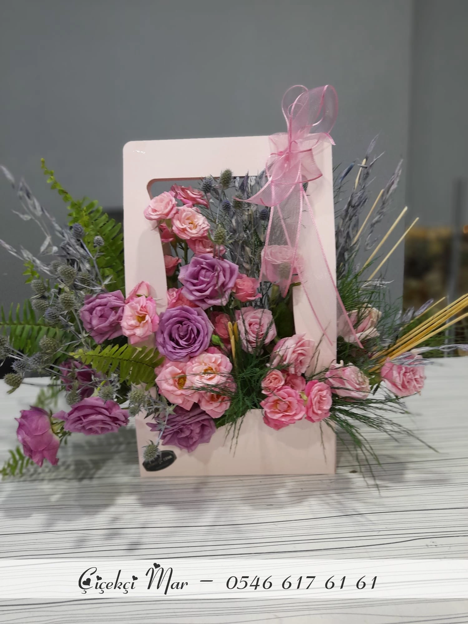 Çantada Çiçek Pembe Güller