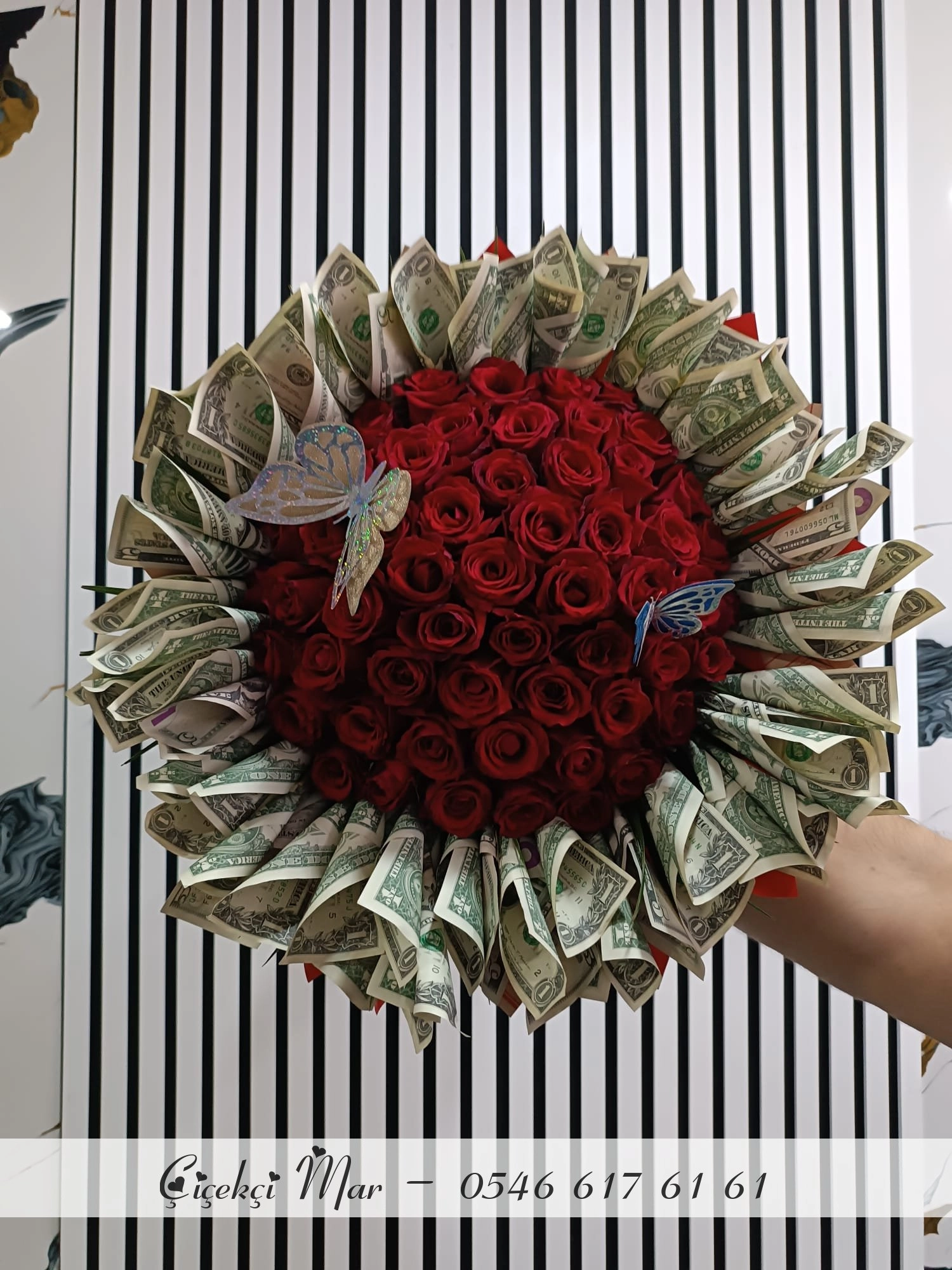 Dolar Ve Gül Buketi
