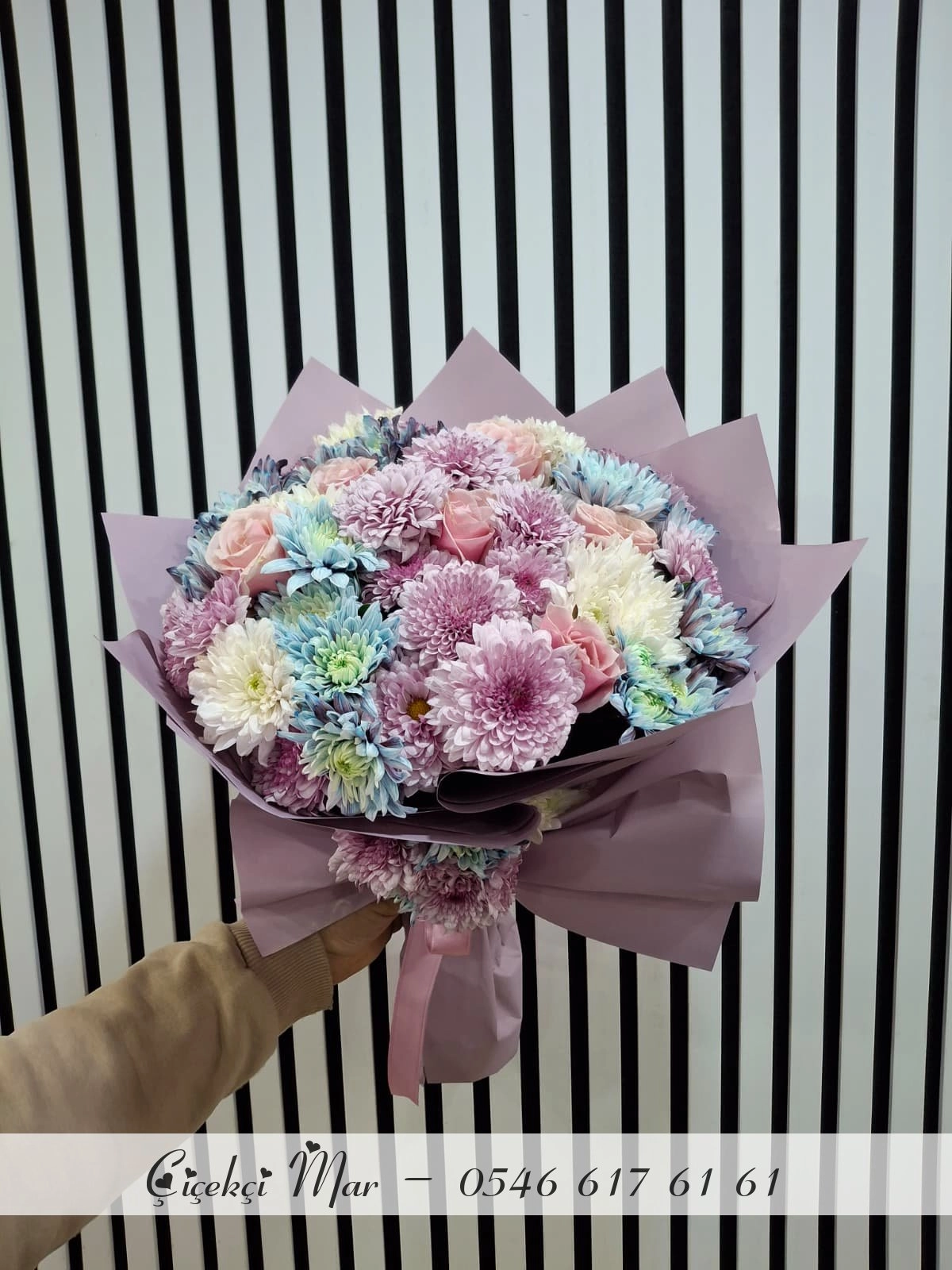 Kasımpatı Ve Gül Buketi