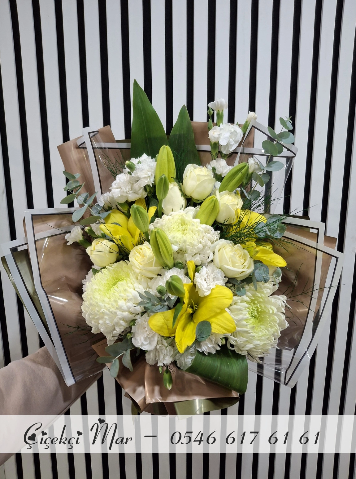 Sarı Lilyum Ve Beyaz Gül Anastasia